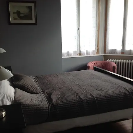 豪特斯洛吉格尼勒斯旅馆 招待所