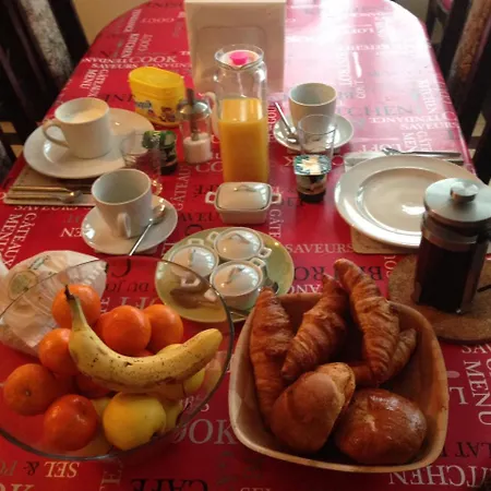 豪特斯洛吉格尼勒斯旅馆 普雷昂帕伊-圣桑松